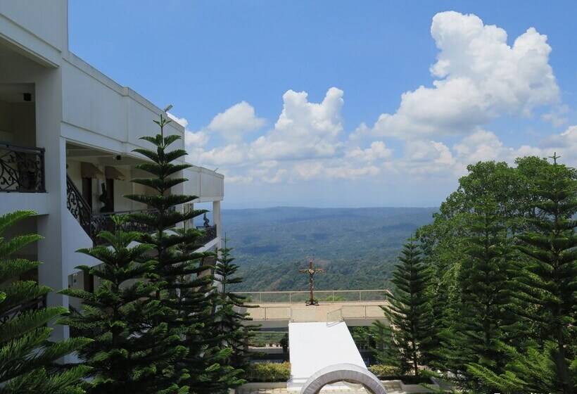 Splash Suites Hotel Tagaytay