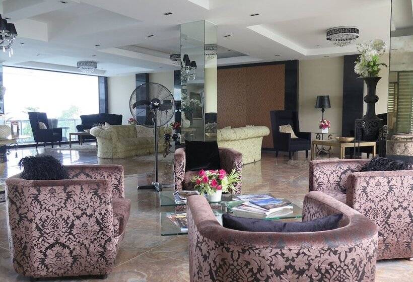 Splash Suites Hotel Tagaytay