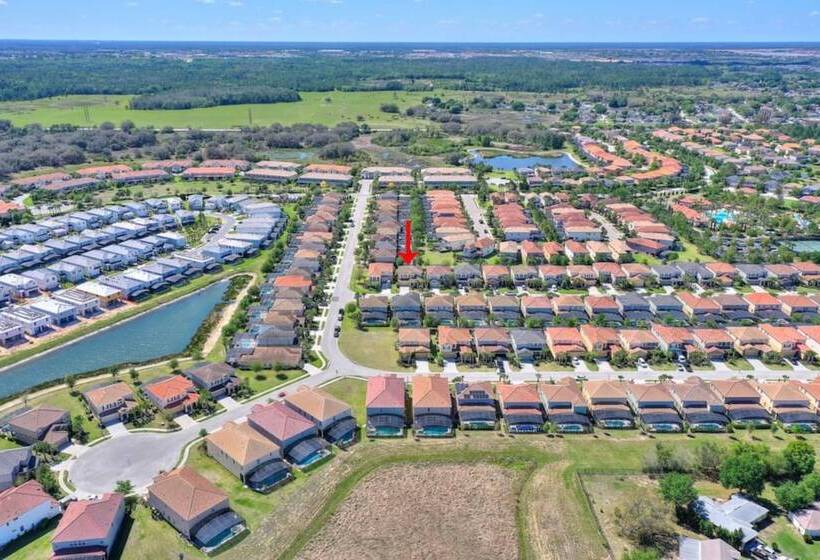 The Cinehaven At Solterra By Shine Villas 407