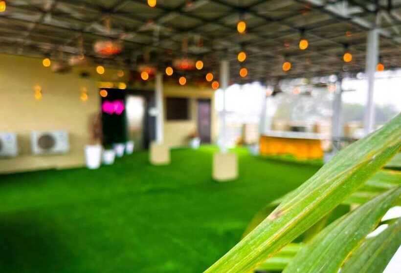 The Kasturi Hotel & Resturant