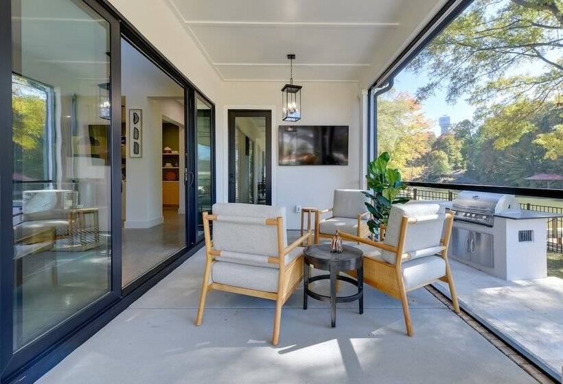 The Retreat At Lake Norman: Boat Dock & Pool!