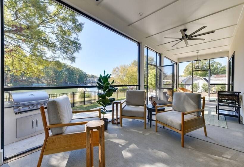 The Retreat At Lake Norman: Boat Dock & Pool!