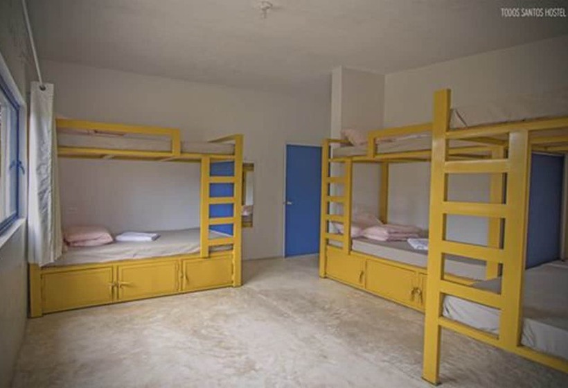 Todos Santos Hostel
