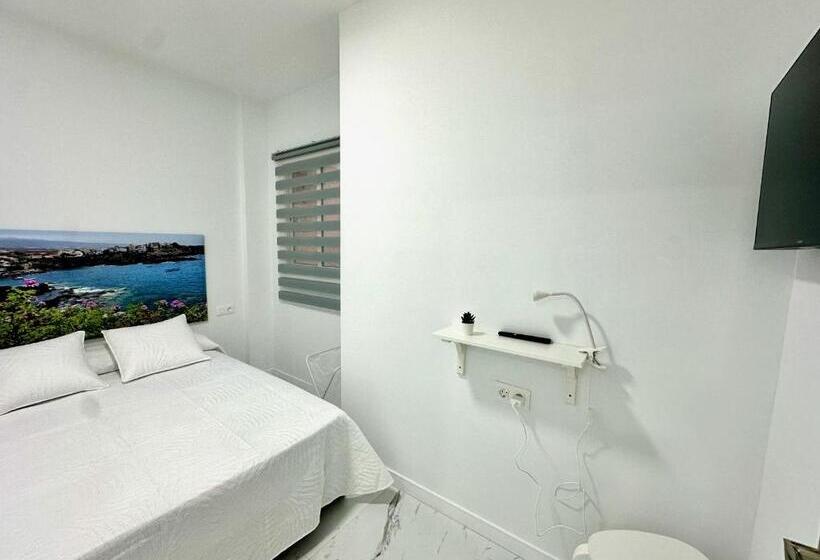 Alcalá Retreat: Ocean View & Modern Comfort