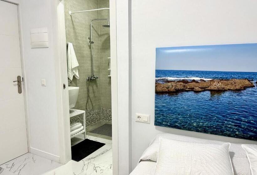 Alcalá Retreat: Ocean View & Modern Comfort