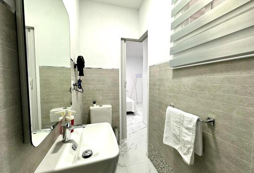 Alcalá Retreat: Ocean View & Modern Comfort