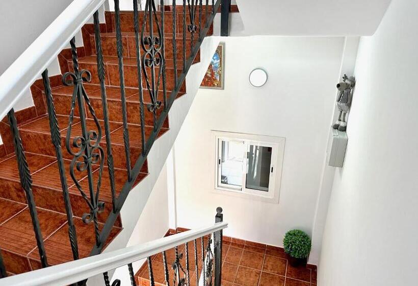 Alcalá Retreat: Ocean View & Modern Comfort