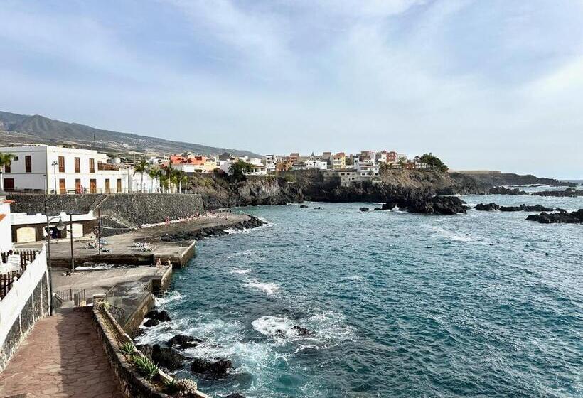 Alcalá Retreat: Ocean View & Modern Comfort