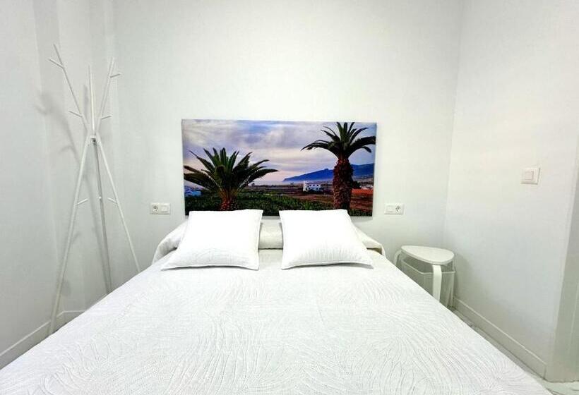 Alcalá Retreat: Ocean View & Modern Comfort