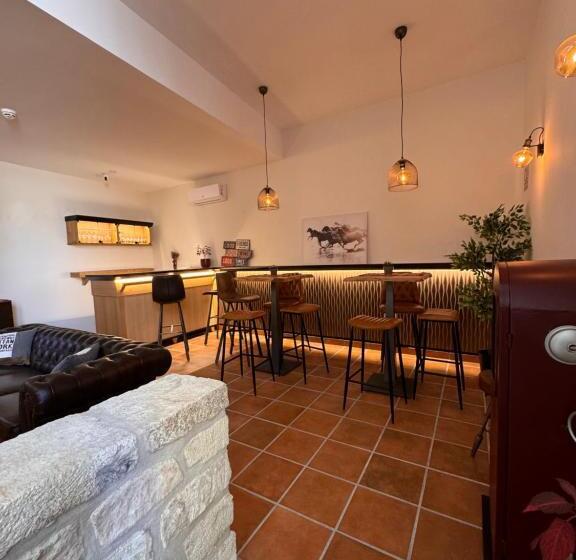 Apartamentos Villa De Goya