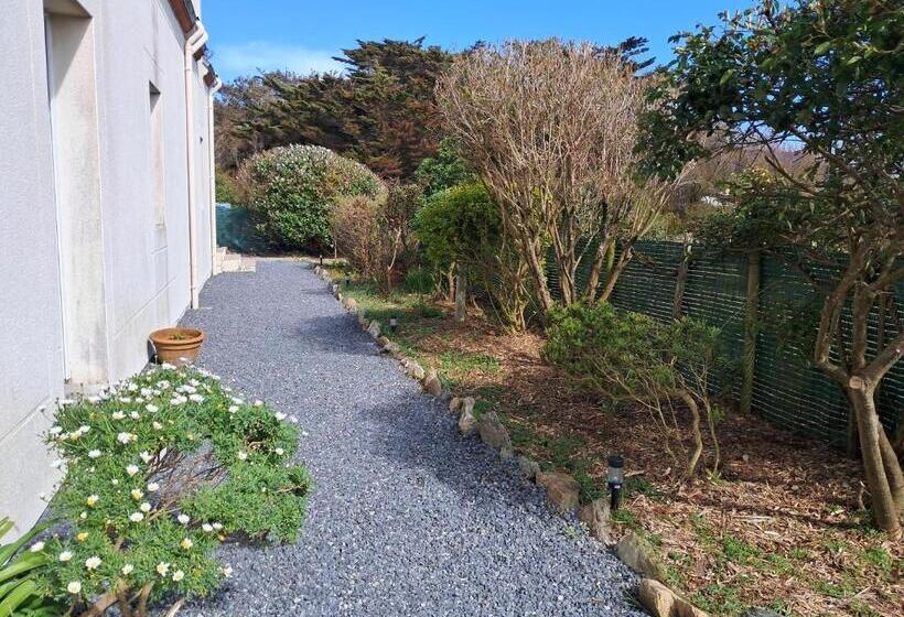 민박 La Maison Des Poulains