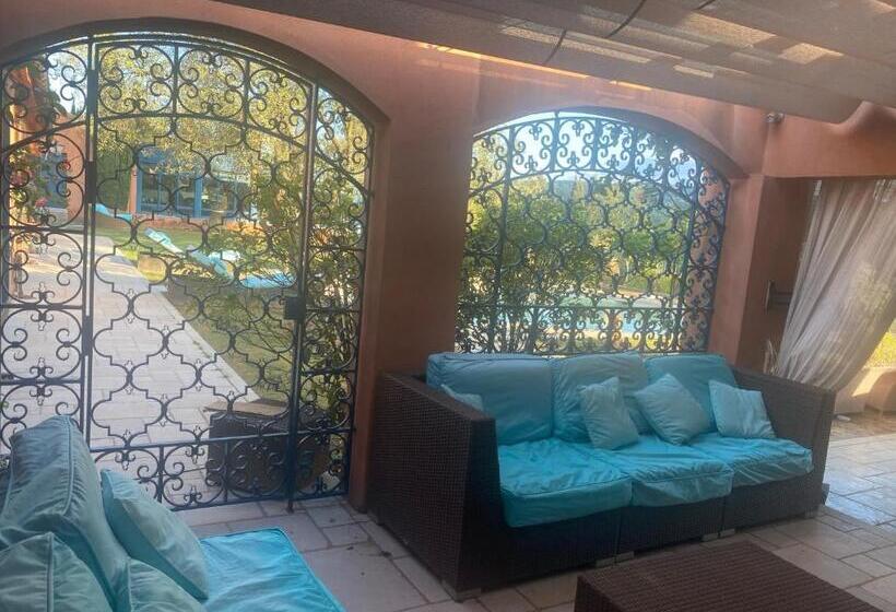 住宿加早餐  L’hacienda Francesa