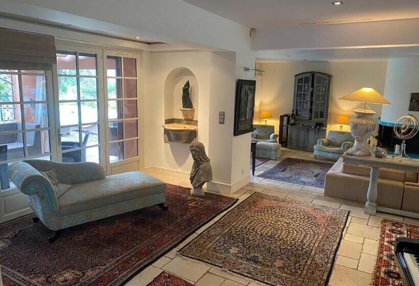 住宿加早餐  L’hacienda Francesa