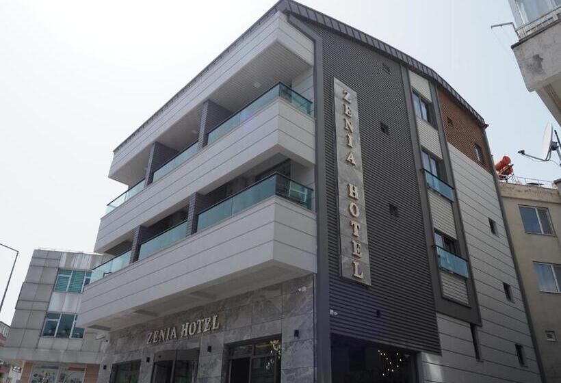 住宿加早餐 Zeni̇a Otel