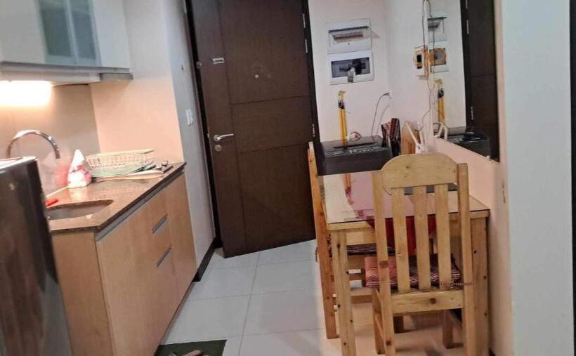 هتل 101 Nb Ziah Accomodation Place