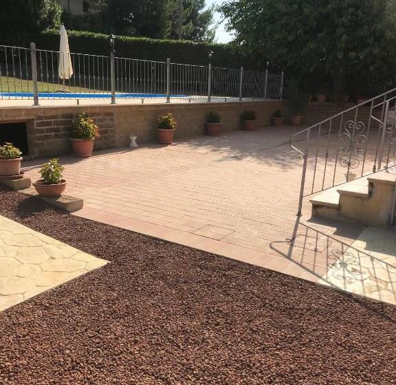 فندق Agriturismo Cerquatonda