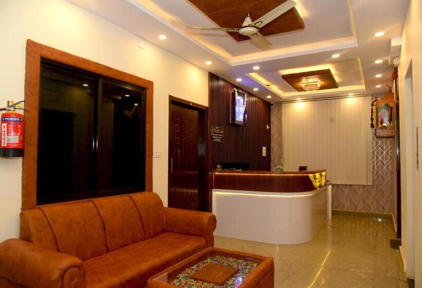 בית מלון כפרי Aradhya Inn Deralakatte