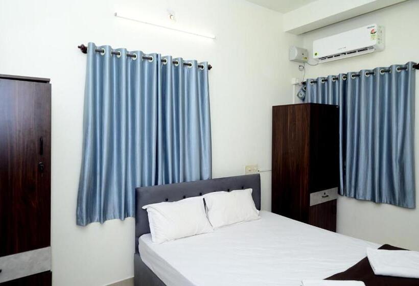 בית מלון כפרי Aradhya Inn Deralakatte