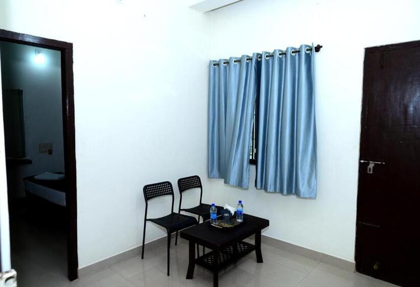 בית מלון כפרי Aradhya Inn Deralakatte