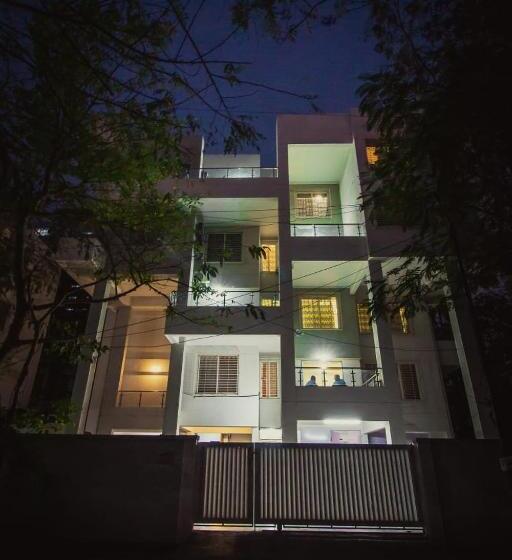 酒店 Atithi Service Apartment