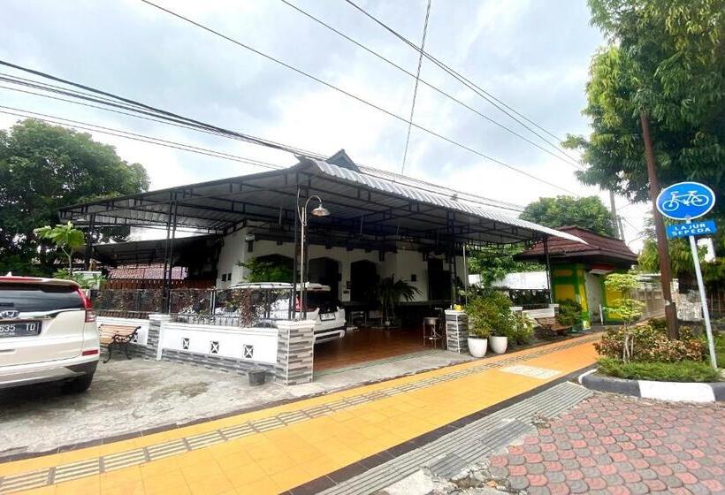 فندق Capital O 93608 Yy S House Syariah