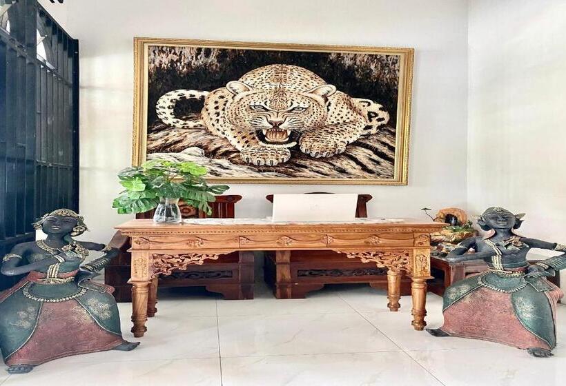 فندق Capital O 93608 Yy S House Syariah