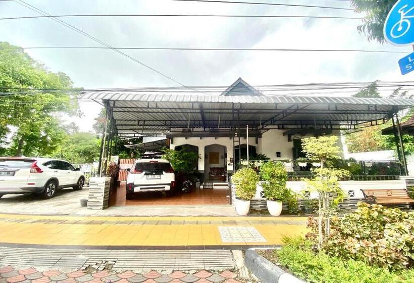 فندق Capital O 93608 Yy S House Syariah