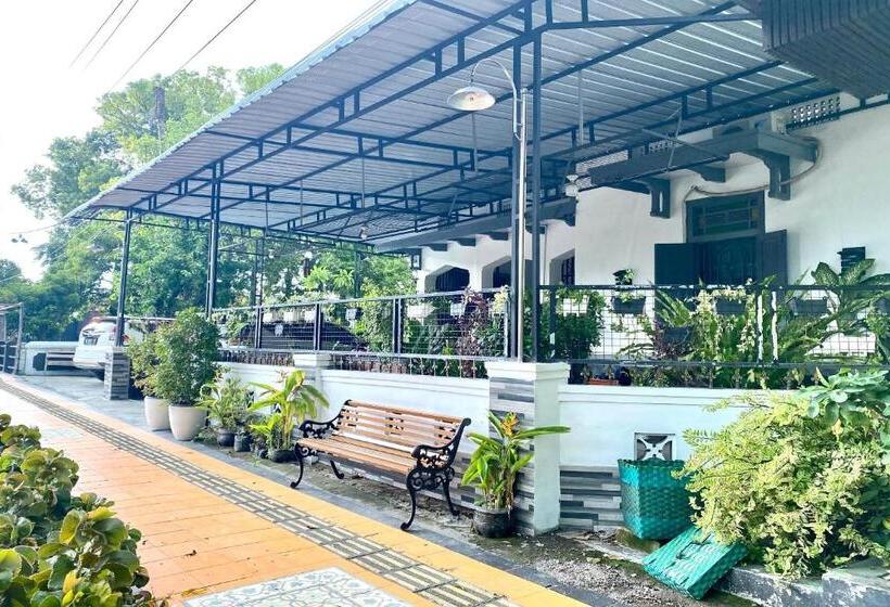 فندق Capital O 93608 Yy S House Syariah