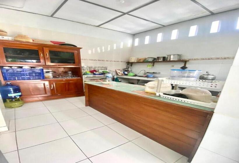 فندق Capital O 93608 Yy S House Syariah