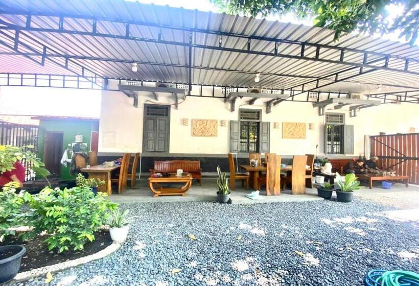 فندق Capital O 93608 Yy S House Syariah