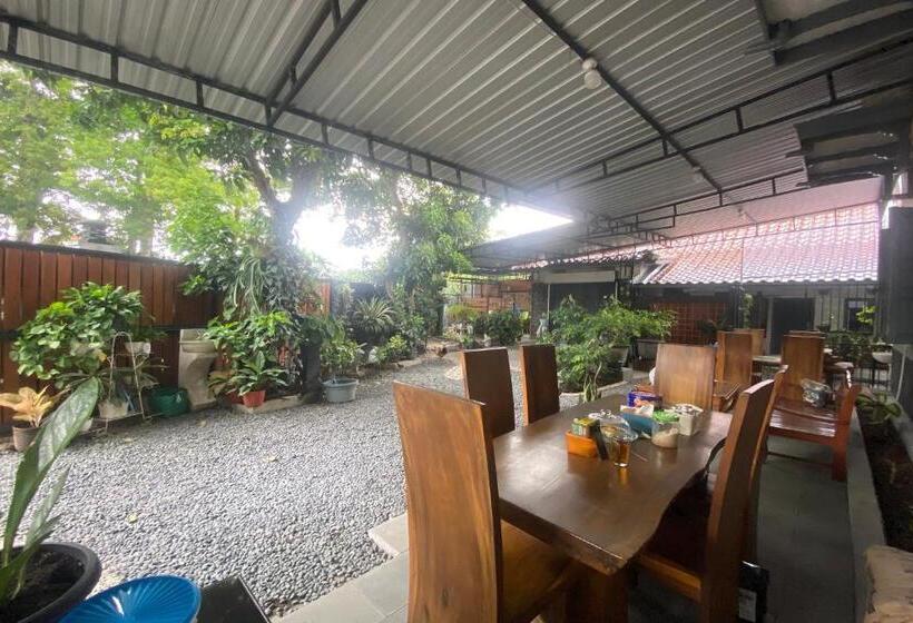 فندق Capital O 93608 Yy S House Syariah