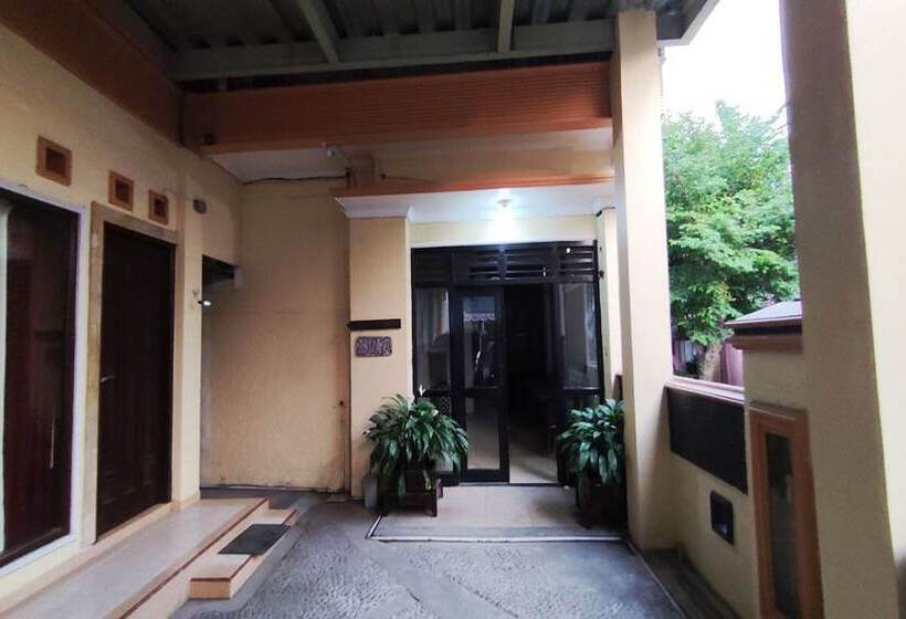 בית מלון כפרי Kinasih