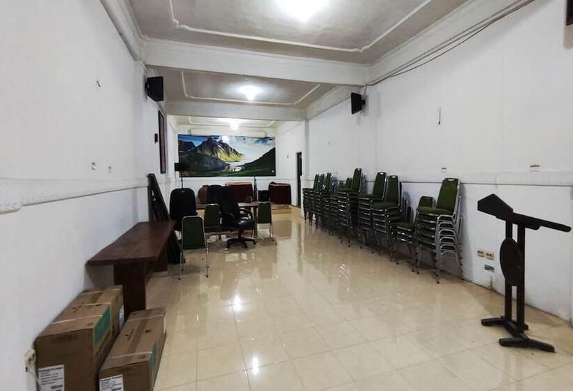 בית מלון כפרי Kinasih