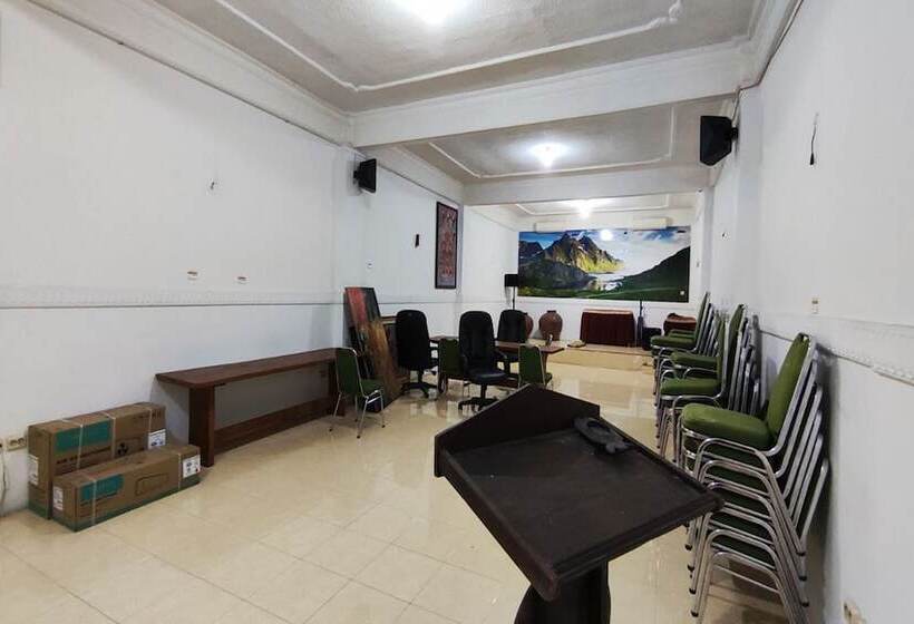 בית מלון כפרי Kinasih