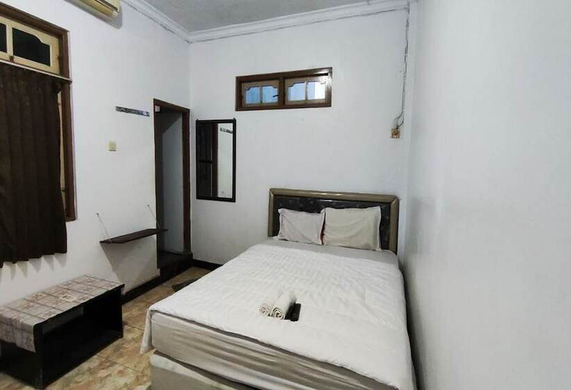 בית מלון כפרי Kinasih