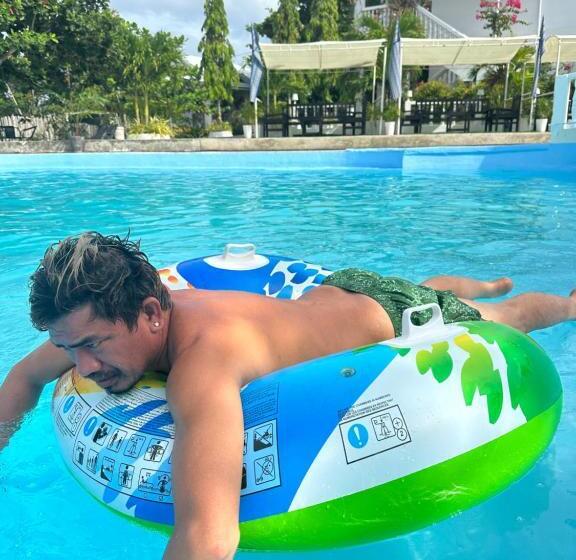 酒店 Coast Side Cliffs Resort