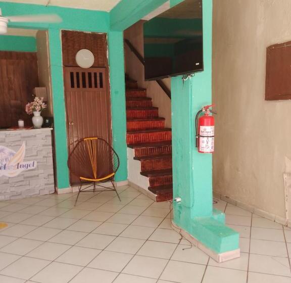 מלון כמוסות Villa Del Angel