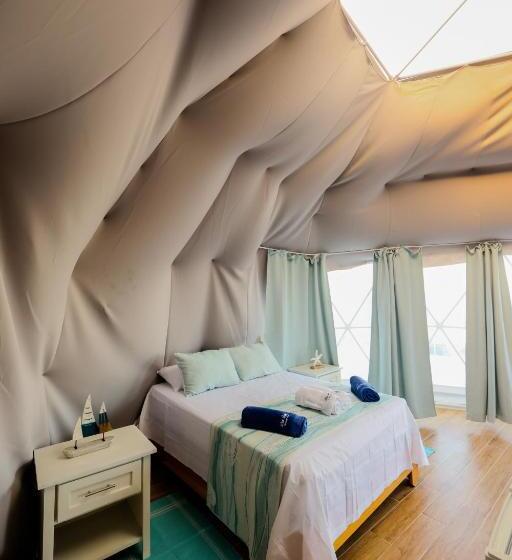 בית מלון כפרי Don Bululo Camping Lodge