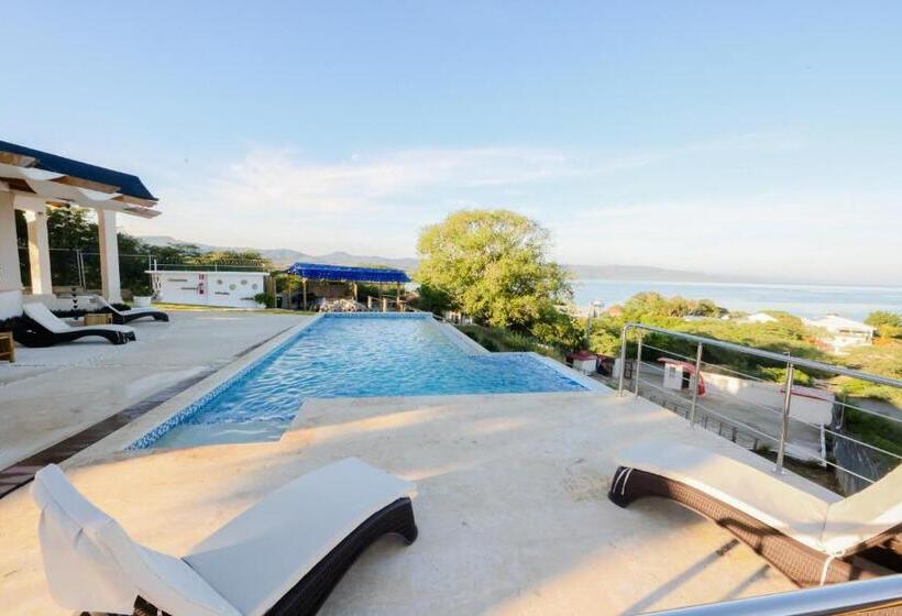 בית מלון כפרי Don Bululo Camping Lodge