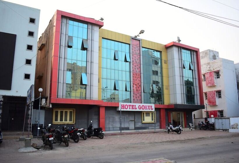 ホテル Gokul Dwarka
