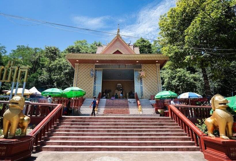 Hotel Grand Pailin Casino & Resort