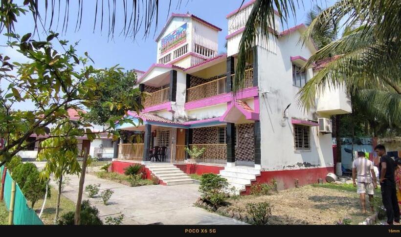 Отель India Tours Only Ekanta Apan