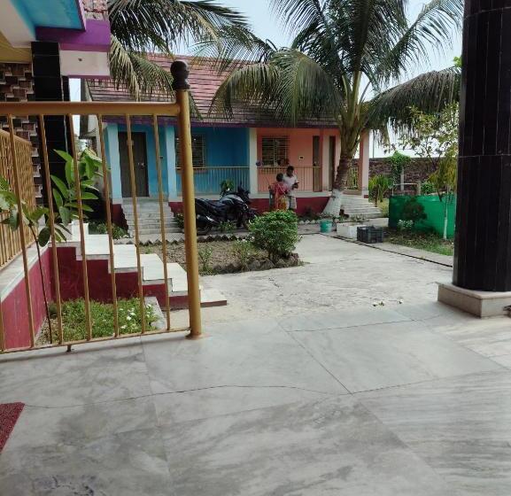 Отель India Tours Only Ekanta Apan