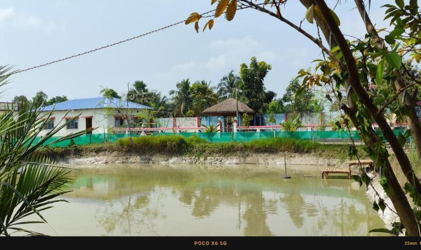 Отель India Tours Only Ekanta Apan