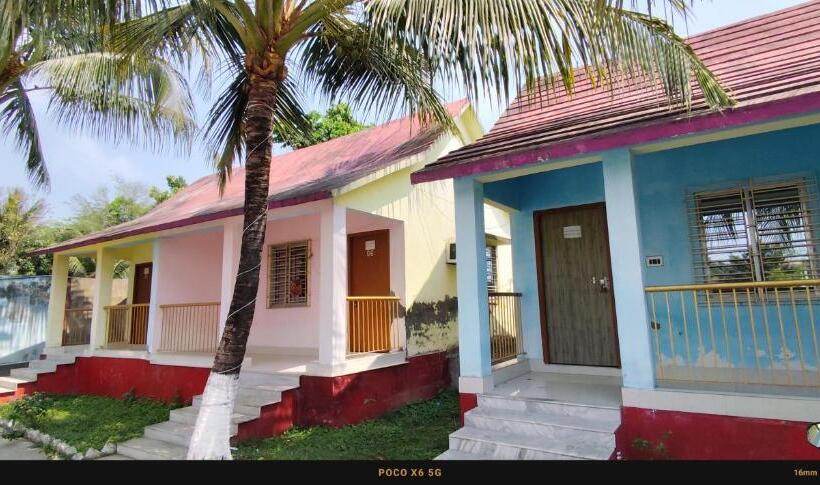 Отель India Tours Only Ekanta Apan