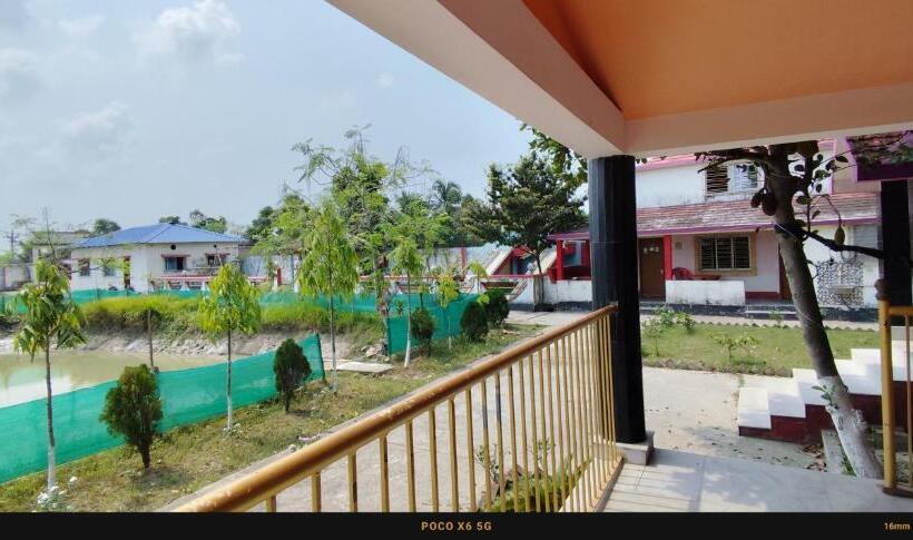 Отель India Tours Only Ekanta Apan