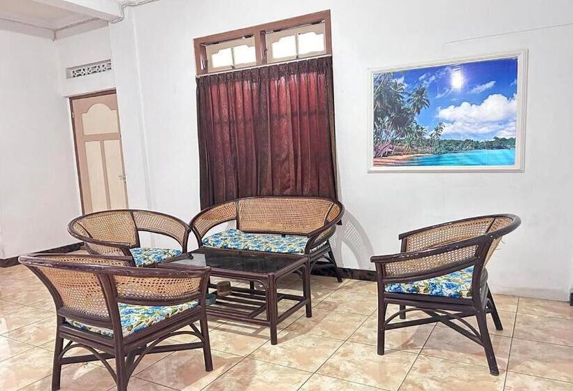 בית מלון כפרי Kinasih