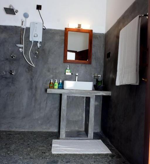 Отель Lake & Ocean Villa Ahangama