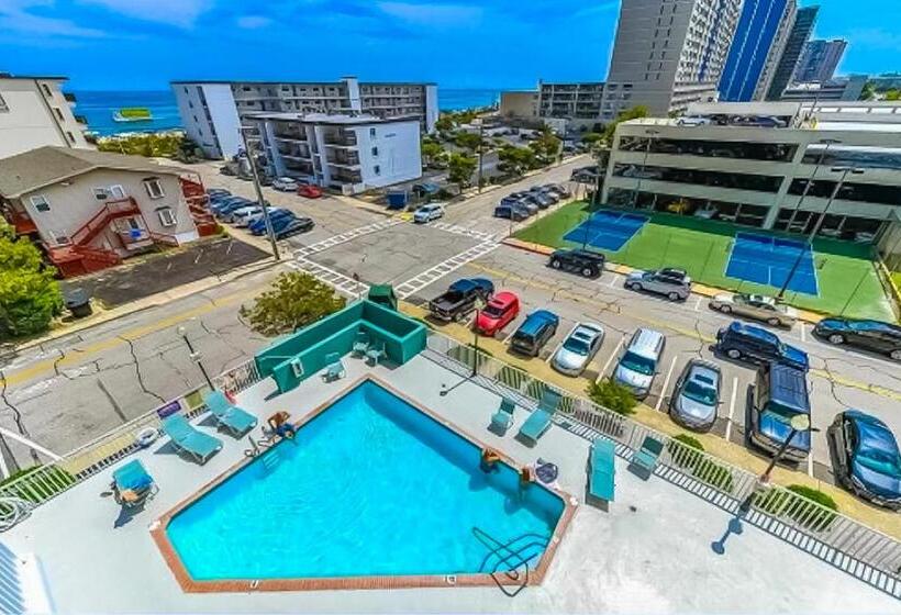 Отель Mayfair Beach 503