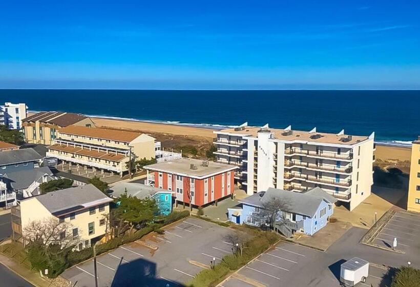 Отель Mayfair Beach 503